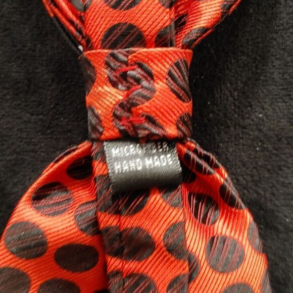 ROBERT LEWIS MEN'S BOWTIE AND POCKET SQUARE SET. - Picture 3 of 4